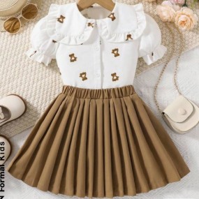 SHEIN Young Girl Doll Collar Bear Printed Puff Sleeve Shirt And Solid Color Pleated Skirt 2pcs Set