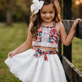 SHEIN 2pcs Young Girl Ditsy Floral Camisole Top And Asymmetric Hem Skirt Set Crochet